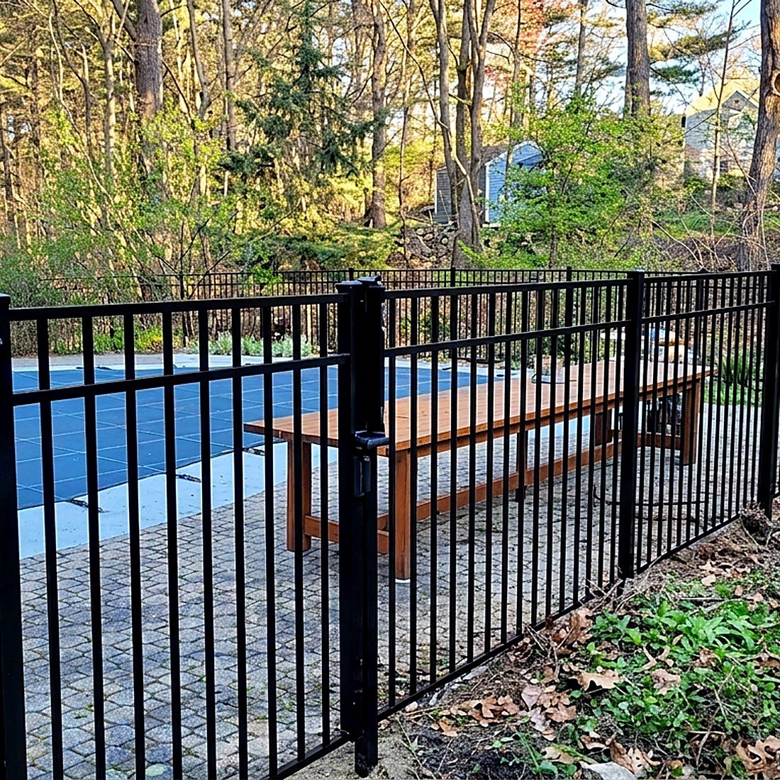 Aluminum fence around patio deck